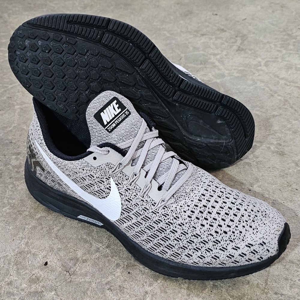 Women's Nike Zoom Pegasus 35 Running Shoes Sz 11
